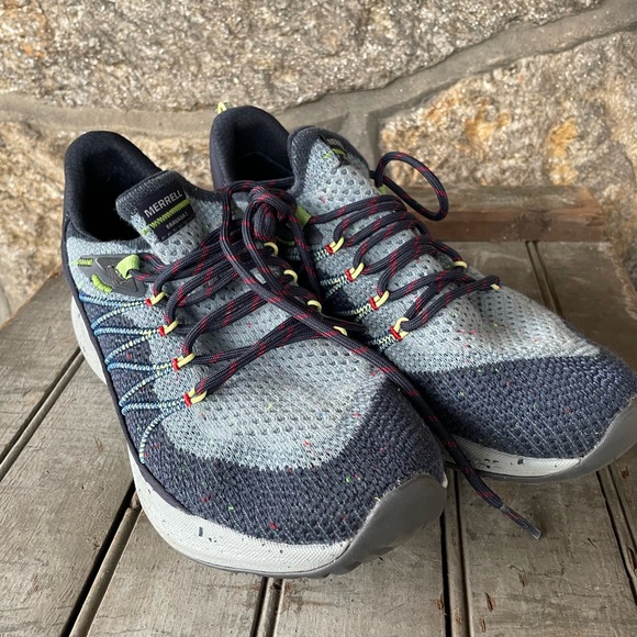 New Merrell Women’s Sneakers - Picture 2 of 7